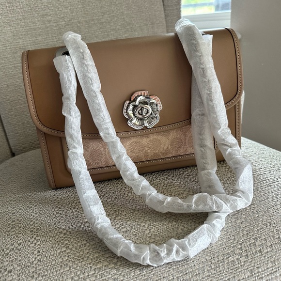 Coach Signature Parker in Sand Taupe, NWT - Picture 10 of 13
